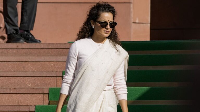 ‘मैं सिर्फ दो दिन के लिए मुंबई गई थी’, नाराजगी और सवालों के बीच मंडी पहुंचीं कंगना रनौत, जनता से किया ये वादा